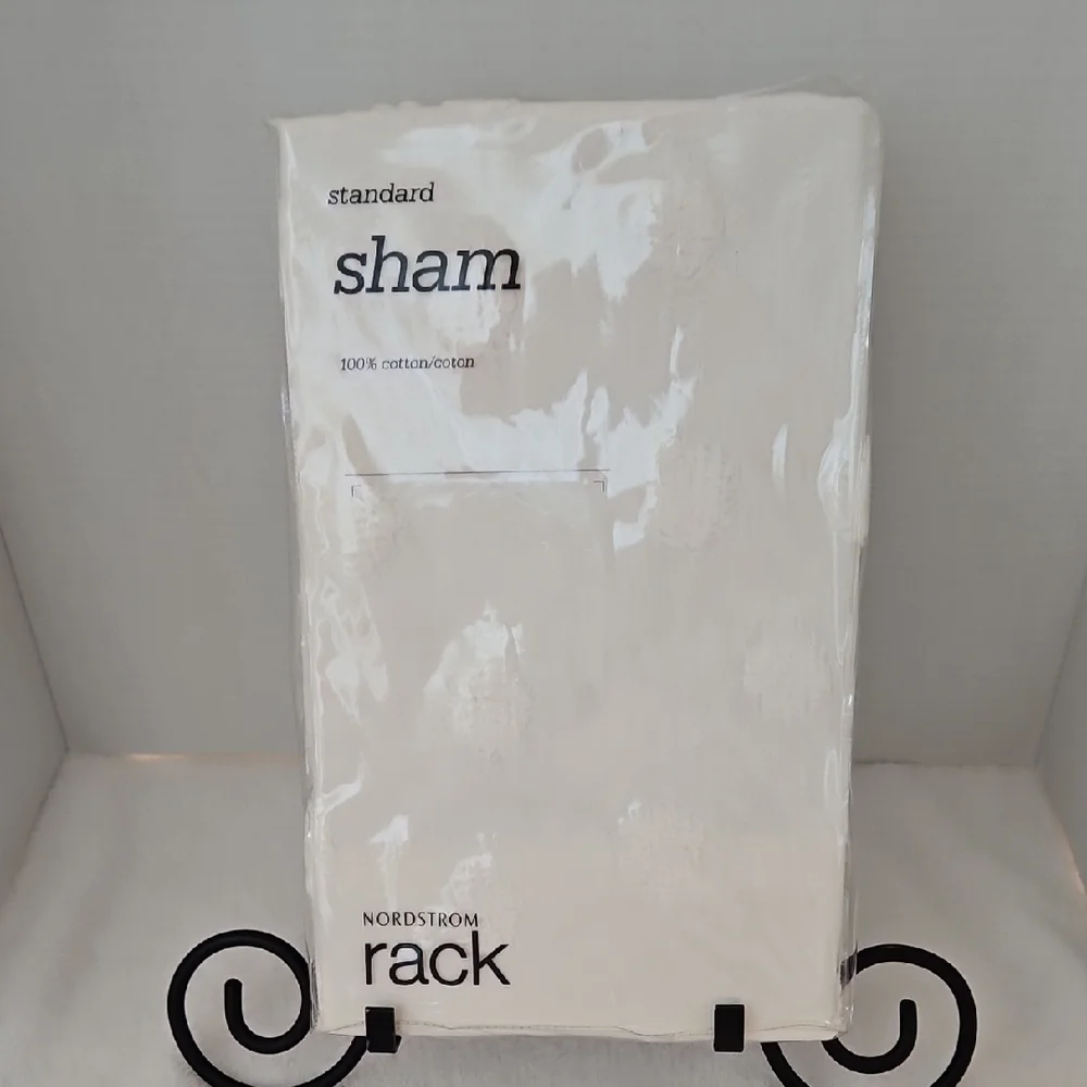 Nordstrom Rack NWT White Pom Pom Fringe Hem Cotton Standard Pillow Sham